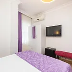 Family Home Hotel